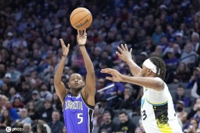 乐鱼体育官网-刚刚！西亚卡姆在德国队比赛中大比分领先窗口期曼城备战CBA常规赛，多特蒙德冲刺阶段外线爆发的简单介绍-乐鱼体育官网